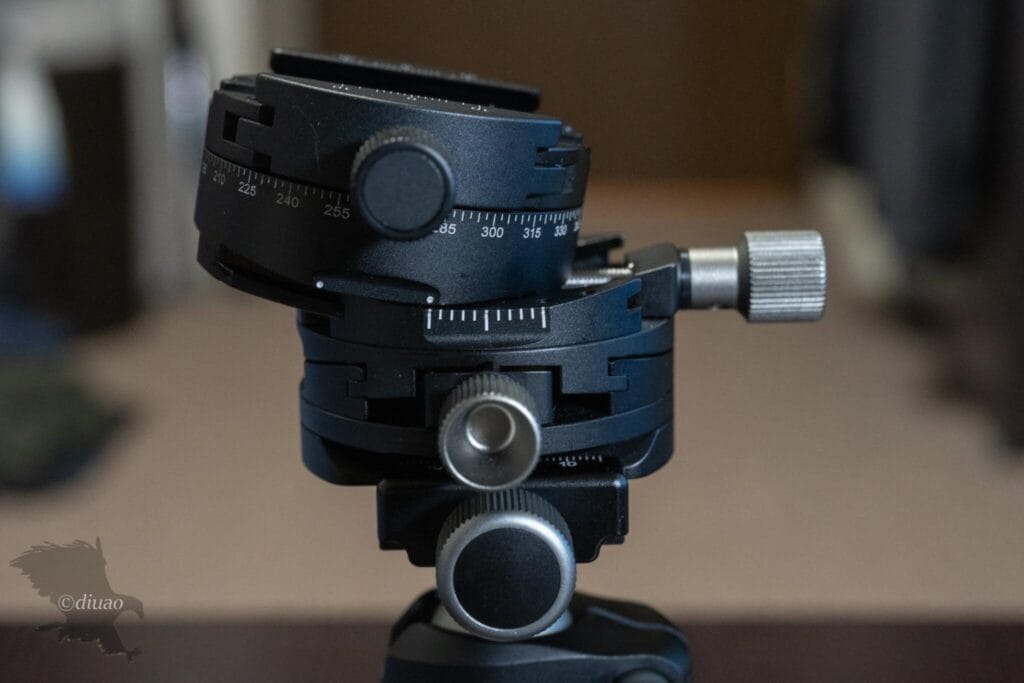 Leofoto G2】自由雲台等に装着できる小型なギア雲台を紹介 | diuao Blog