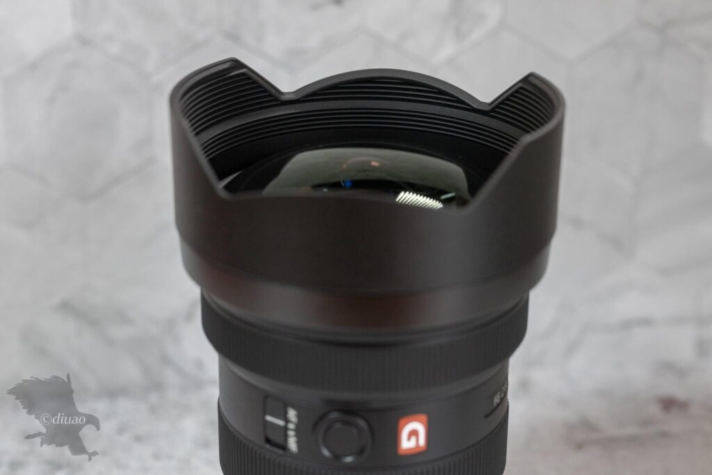 SEL1224GMの24mmにした状態のレンズ前玉