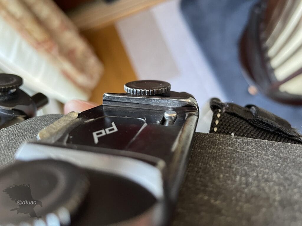 4年使用しすり減ったPeak DesignのCapture