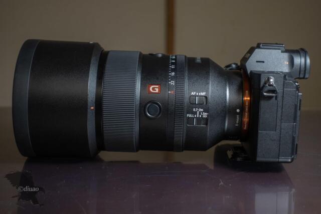フード付きのsel135f18gmとa73