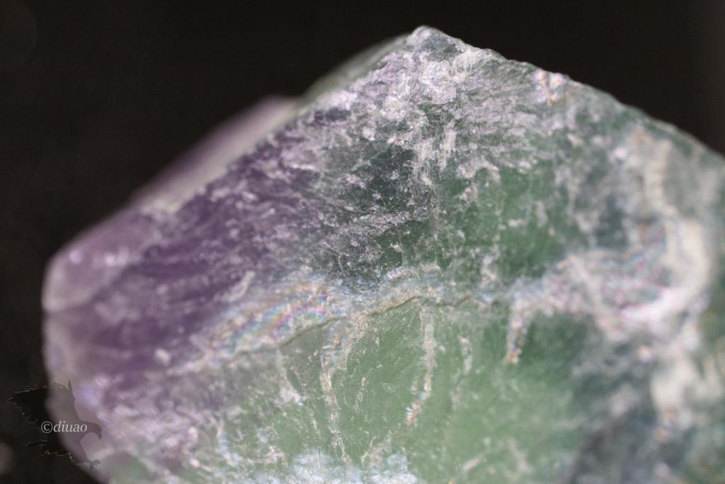 SEL100M28GMとSEL20TCで撮影した鉱石